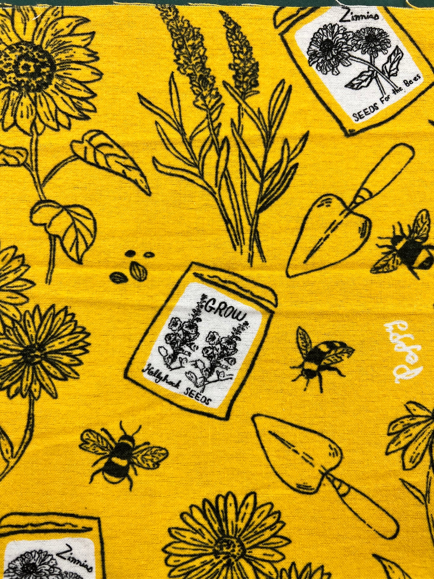 Bees and Flowers Paperless Towels